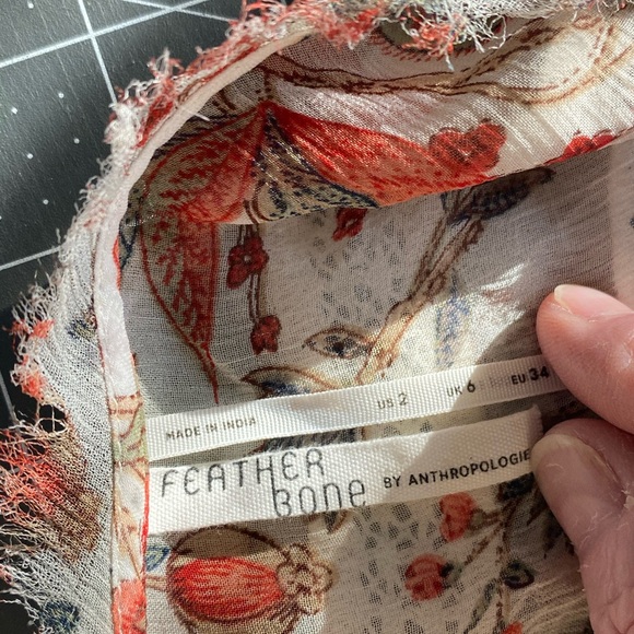 off white print blouse sz 2 Anthropologie - Picture 6 of 7